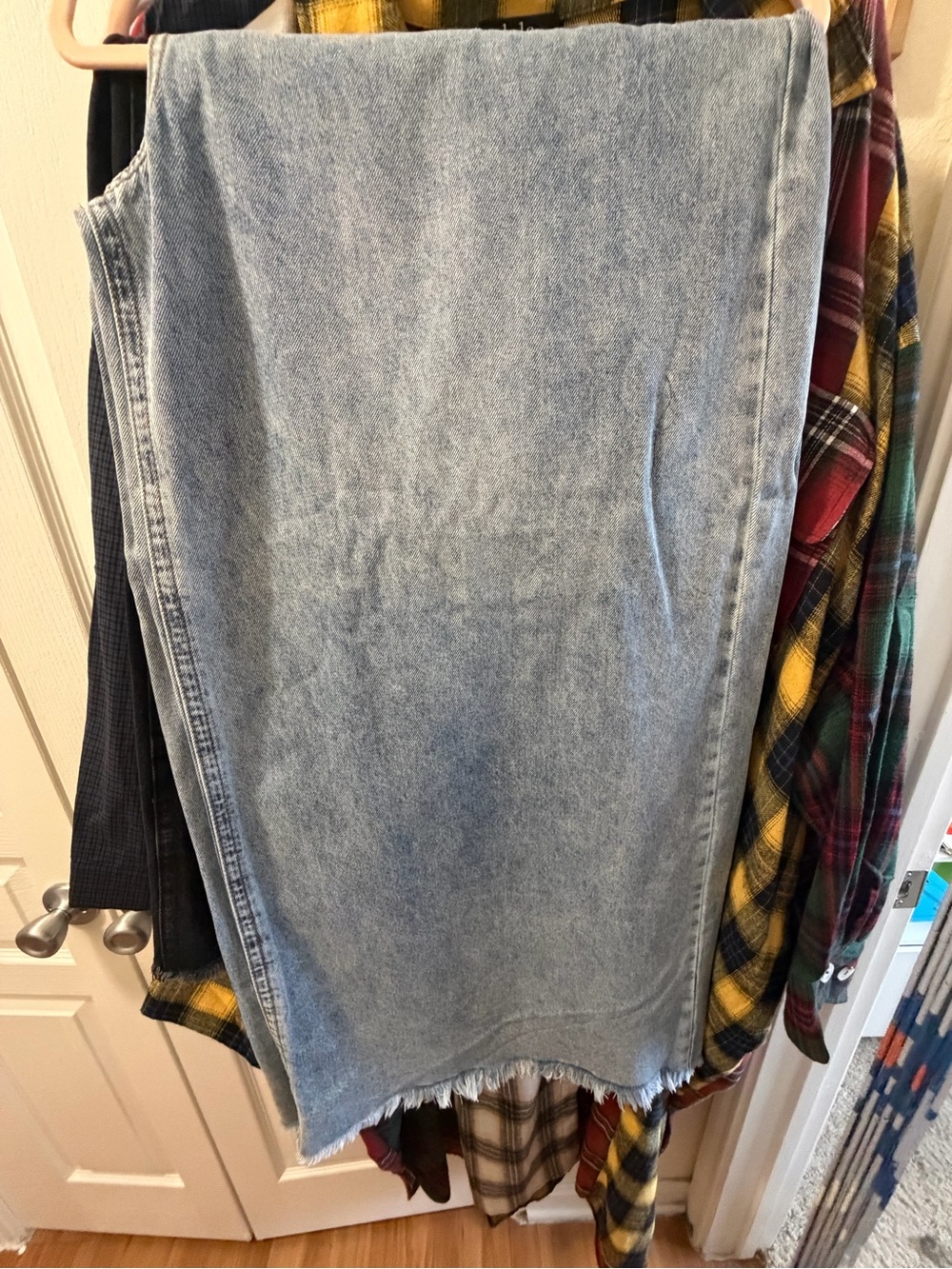 Effortlessly Cool Wide Leg Denim in Vintage Blue - Dressed in Lala - Picture 3 of 3